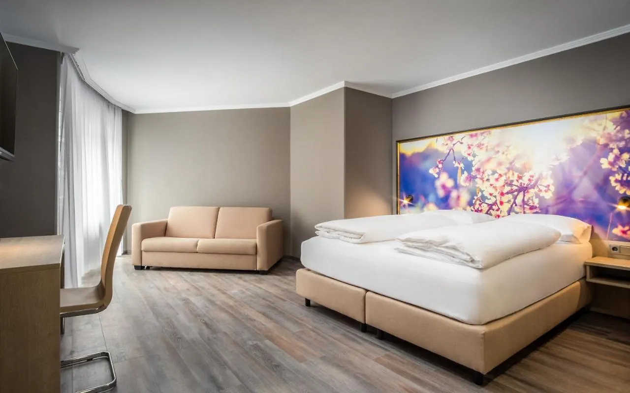 Awa Hotel München